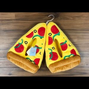 NWT Cat & Jack Pizza Slice Slippers
